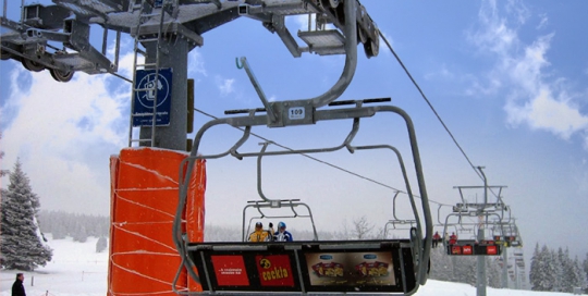 Oglaševanje na smučiščih | Sms Marketing d.o.o. | Oglas na sedežnici