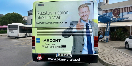 Oglaševanje na avtobusih | Sms Marketing d.o.o. | Oglas na zadnjem delu avtobusa - Arcont