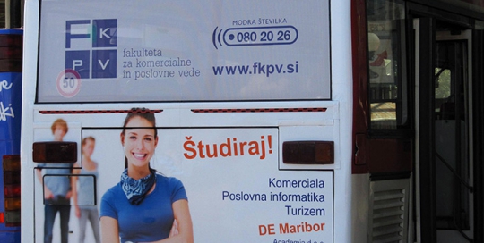 Oglaševanje na avtobusih | Sms Marketing d.o.o. | Oglas na zadnjem delu avtobusa - Fkpv