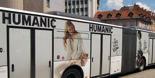 Advertising on buses in Slovenia | Sms Marketing d.o.o. | advertisement on a bus - entire bus - Humanic